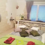 Appartamento Bastien Near Airport Praga