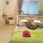 Appartamento Bastien Near Airport Praga