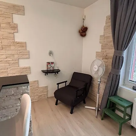 Apartment Bastien Near Airport *