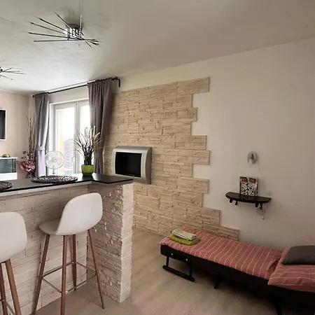 Apartment Bastien Near Airport