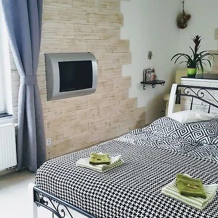 Bastien Near Airport Апартаменты *